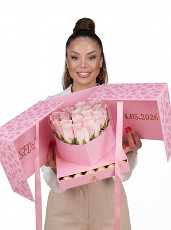 Pembe Kutuda Premium Pembe Güller ve Çikolata