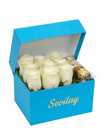 Blue Box White Rose and Chocolatte