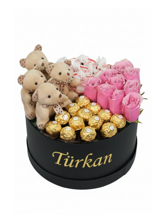 Yuvarlak Kutuda Pembe Güller Çikolata ve Ayıcık