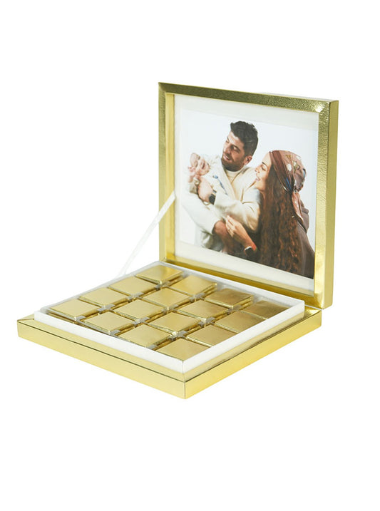 Gold Madlen Kişiye Özel Fotoğraflı Sütlü Çikolata