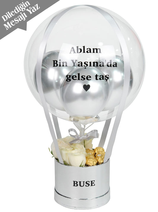 Gümüş Balon Kutusu Beyaz Güller ve Çikolata Kişiye Özel