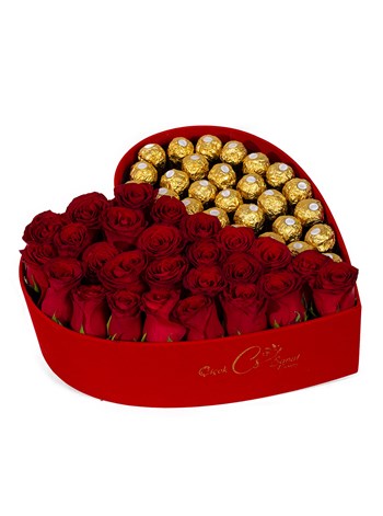Kırmızı Kadife Dev Kalp Kutu İçerisinde Kırmızı gül ve Rocher Çikolata